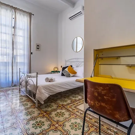 Charming & Elegant Townhouse In Malta *